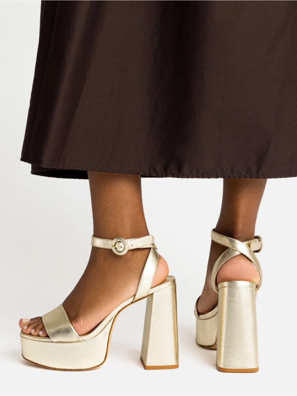Larroude Dolly Metallic Platform Sandal
Size 10